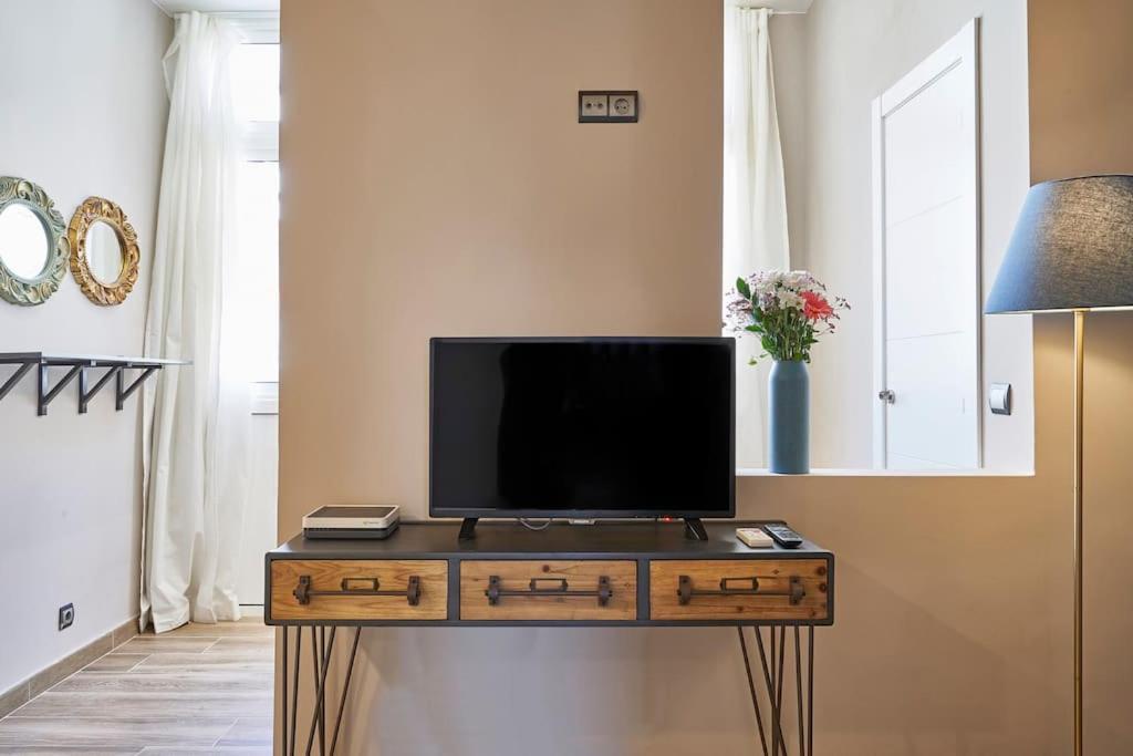 Bebarceloner Sants Apartments - 2 Bedrooms Barcelona Exterior foto